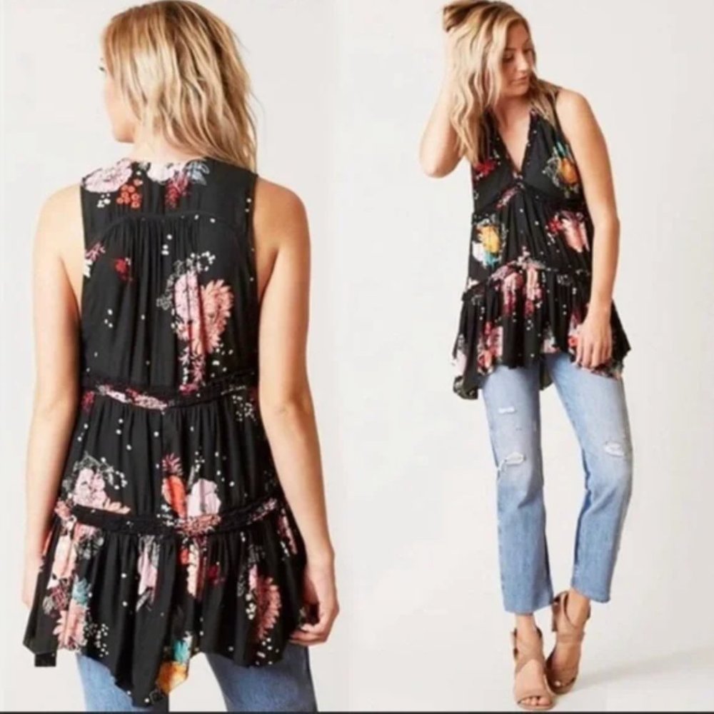 Free People Floral V-Neck Sleeveless Tunic Top in Black Haze Size Small